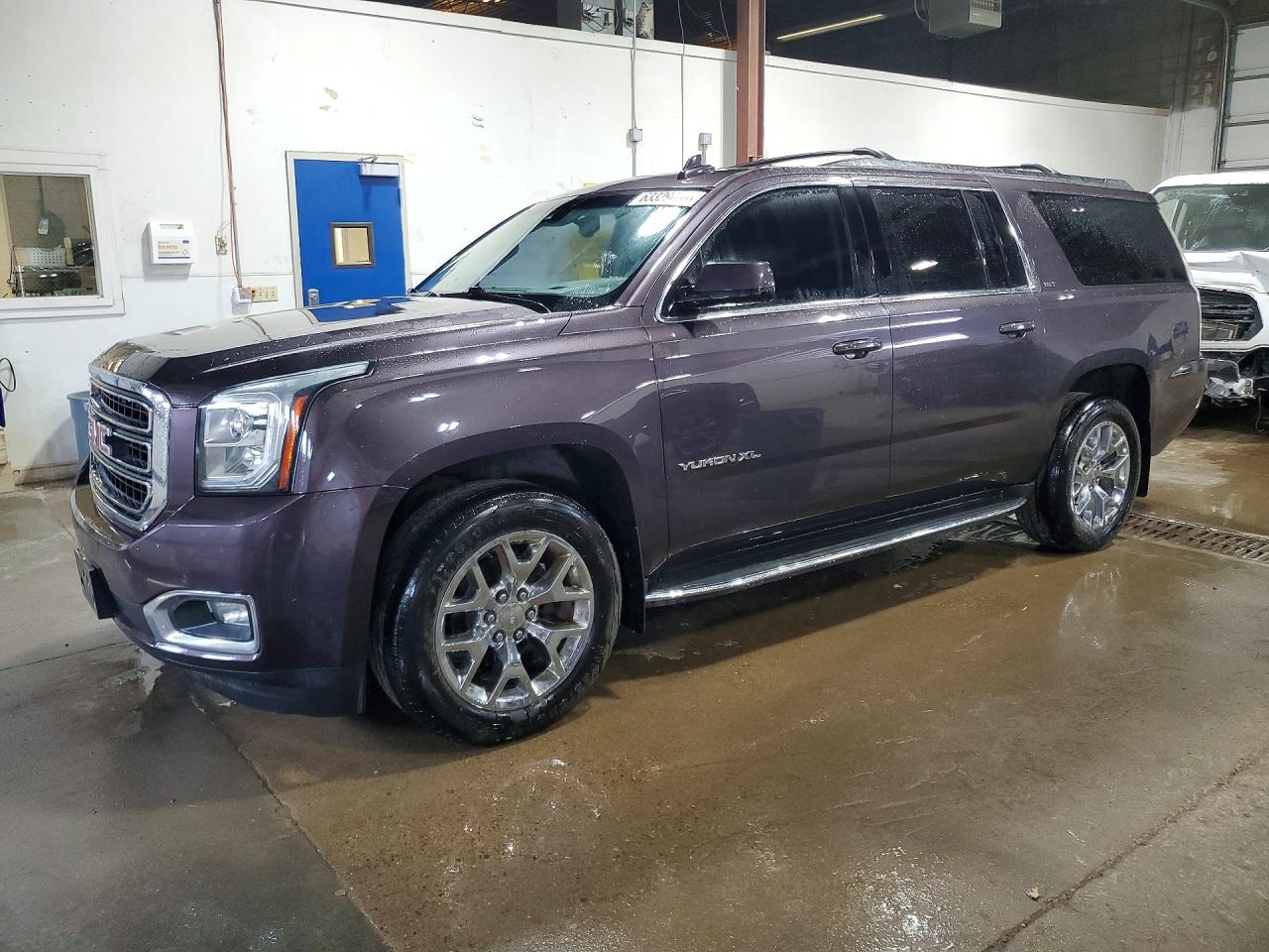 Photo of the 2016 GMC YUKON XL K1500 SLT