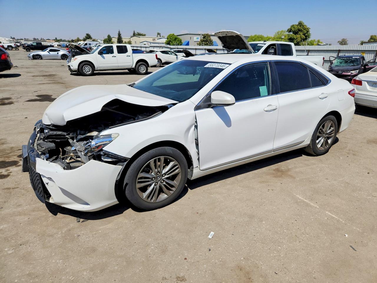 Photo of the 2016 TOYOTA CAMRY SE