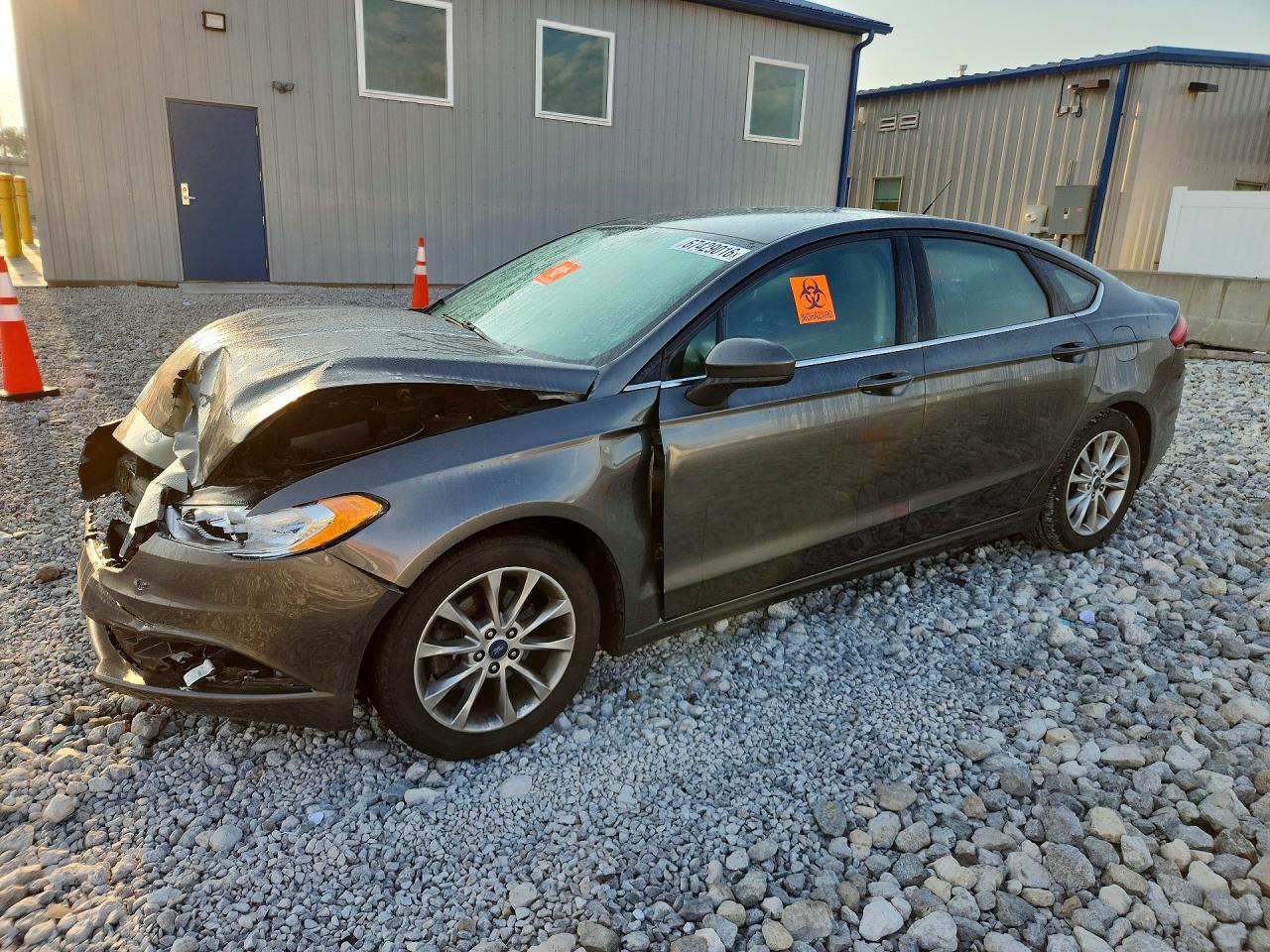 Photo of the 2017 FORD FUSION SE