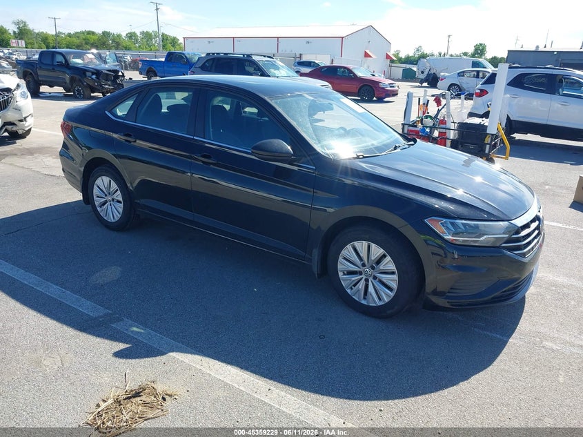Photo of the 2019 VOLKSWAGEN JETTA 1.4T R-LINE/1.4T S/1.4T SE