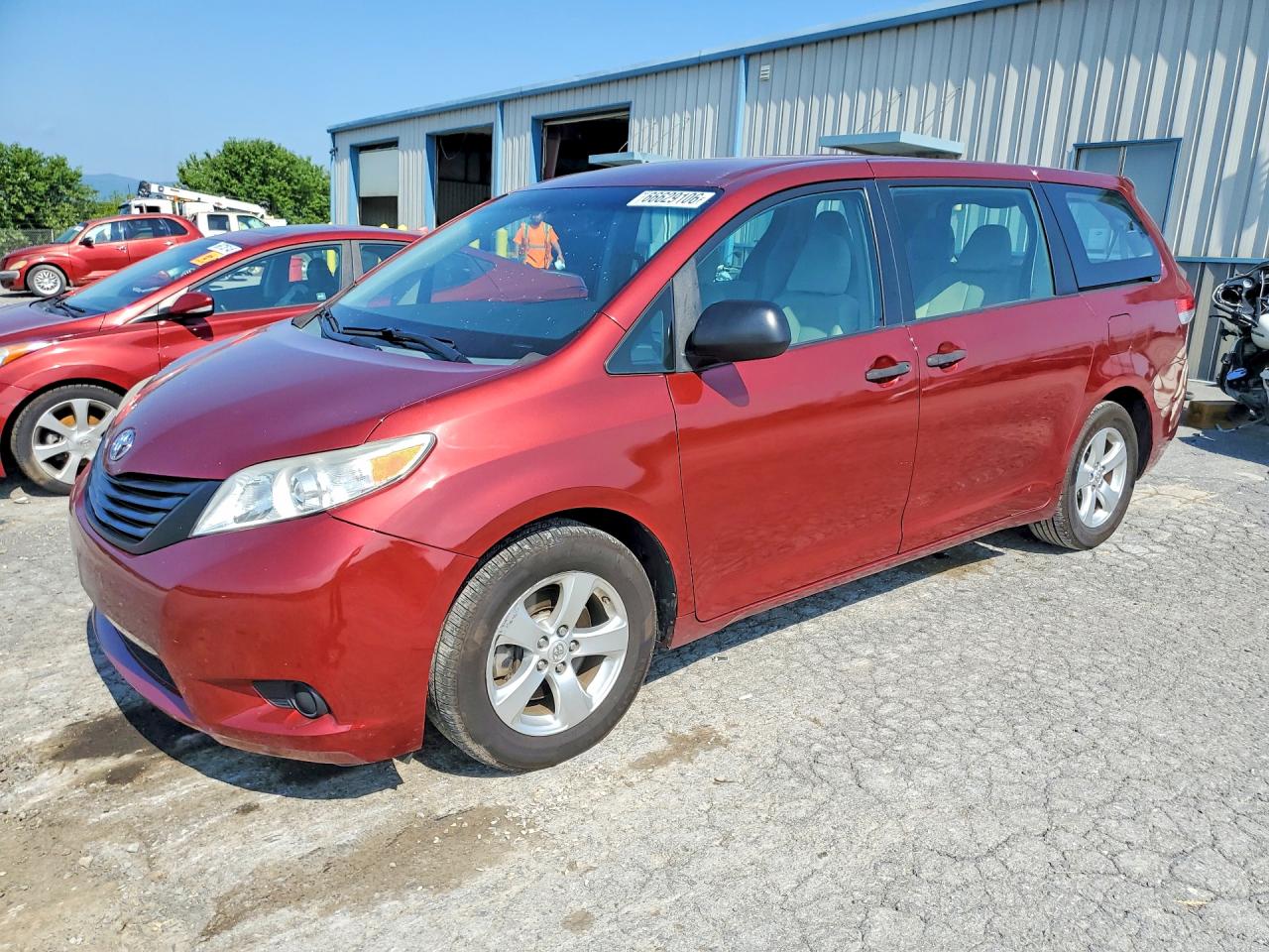 Photo of the 2013 TOYOTA SIENNA L 7-PASSENGER