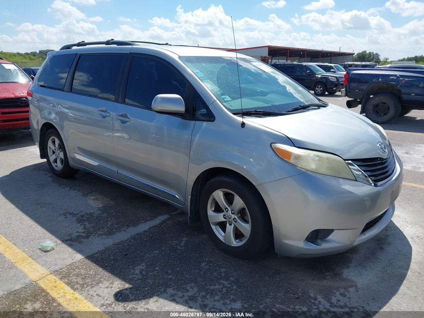 Photo of the 2014 TOYOTA SIENNA LE V6 8 PASSENGER