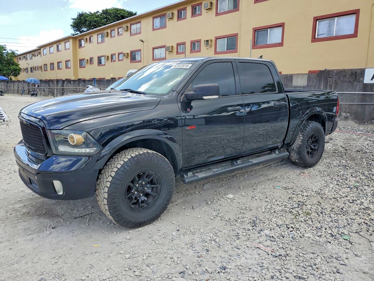 Photo of the 2014 RAM 1500 SLT