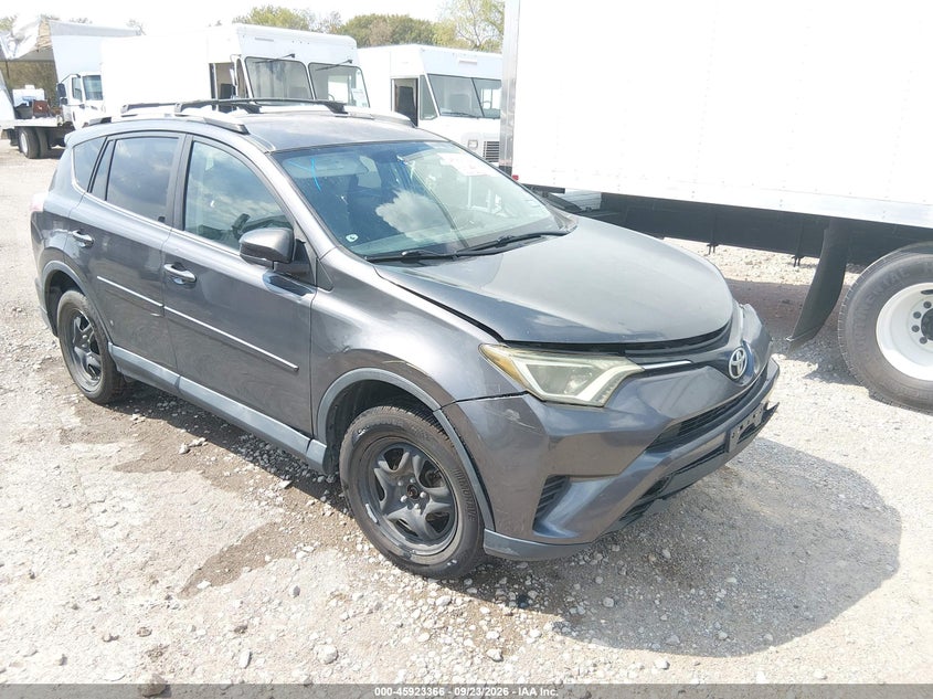 Photo of the 2016 TOYOTA RAV4 LE