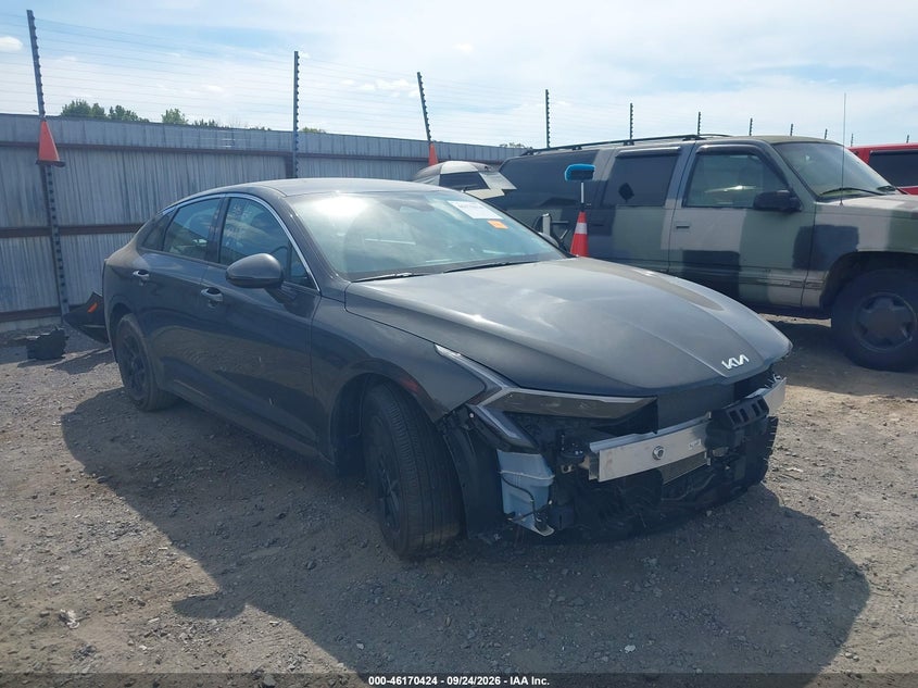 Photo of the 2026 KIA K5 LXS FWD