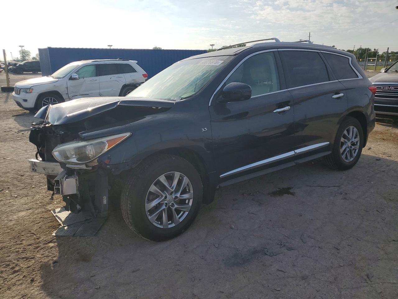 Photo of the 2015 INFINITI QX60 BASE