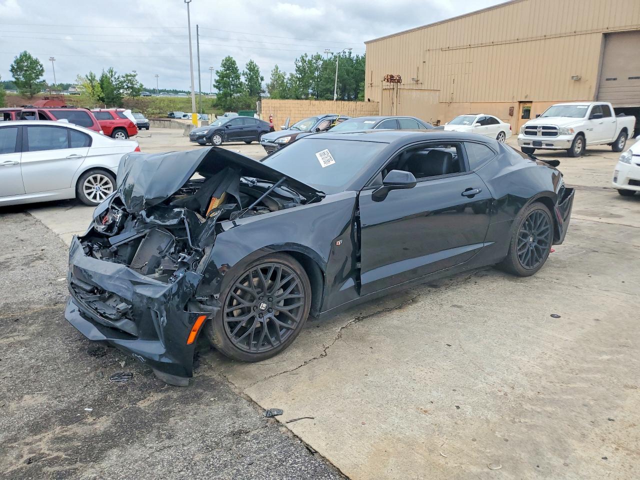 Photo of the 2017 CHEVROLET CAMARO LT