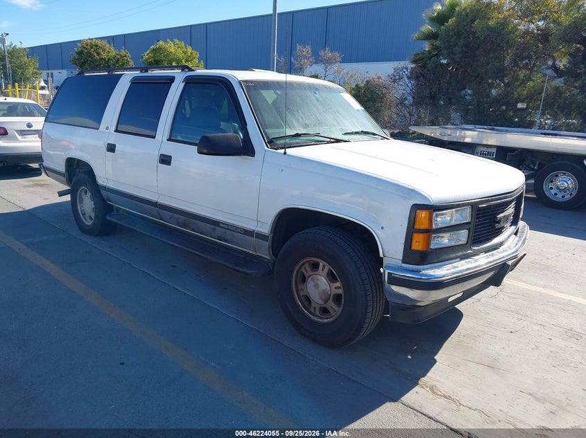 Photo of the 1999 GMC SUBURBAN 1500 SLT CMI