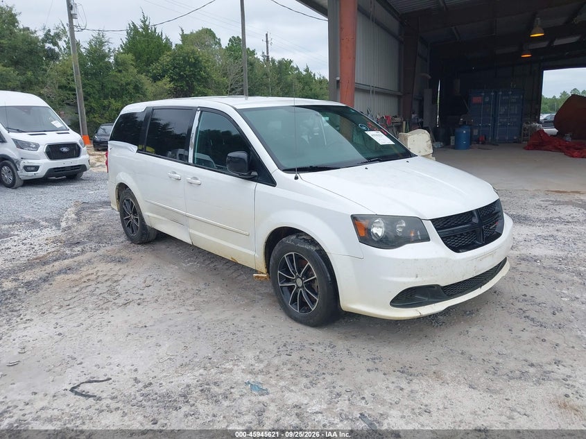 Photo of the 2015 DODGE GRAND CARAVAN SE