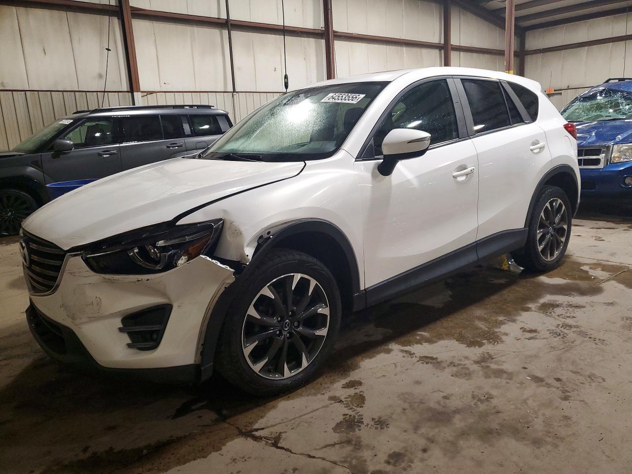 Photo of the 2016 MAZDA CX-5 GT