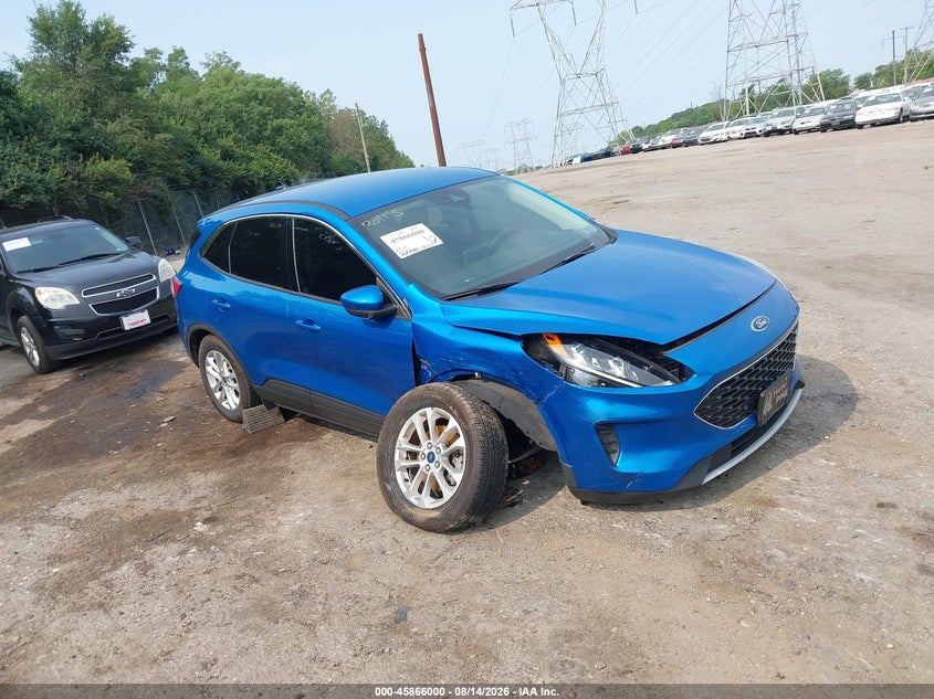 Photo of the 2020 FORD ESCAPE SE