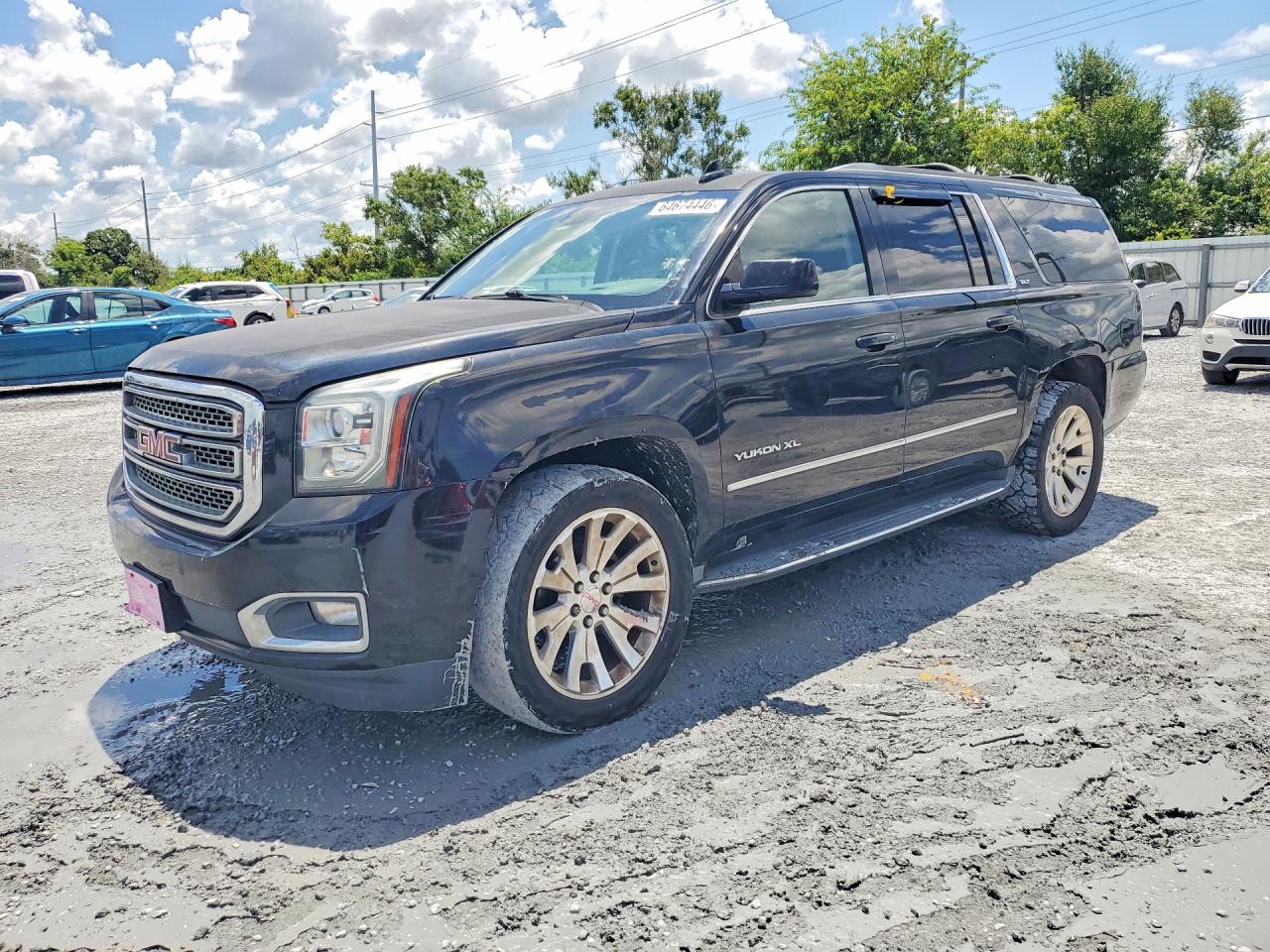 Photo of the 2016 GMC YUKON XL K1500 SLT