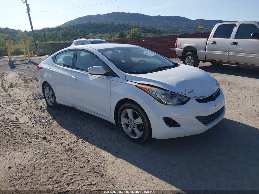 Photo of the 2013 HYUNDAI ELANTRA GLS
