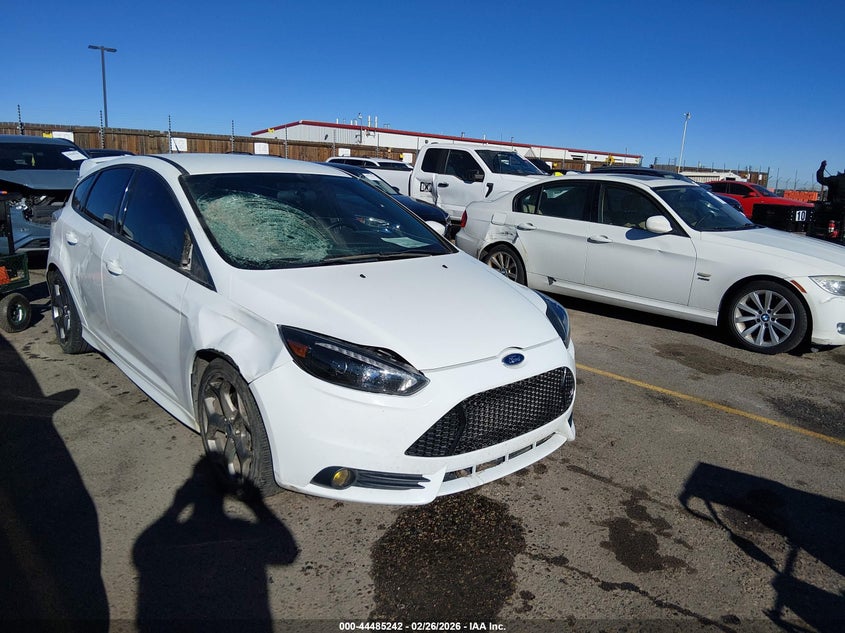 Photo of the 2014 FORD FOCUS ST