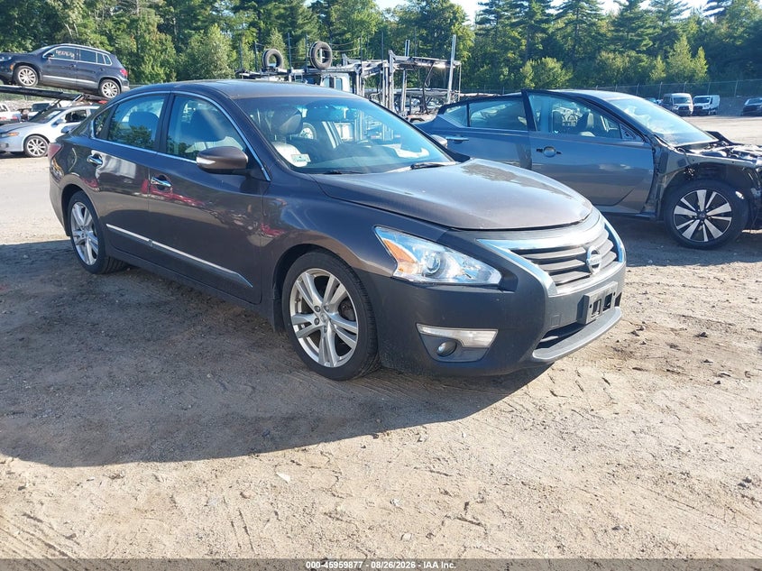 Photo of the 2015 NISSAN ALTIMA 3.5 SL