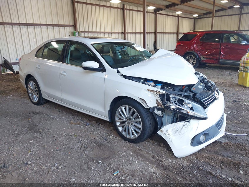 Photo of the 2013 VOLKSWAGEN JETTA 2.0L TDI