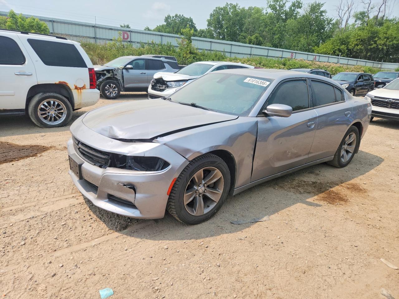 Photo of the 2016 DODGE CHARGER SXT
