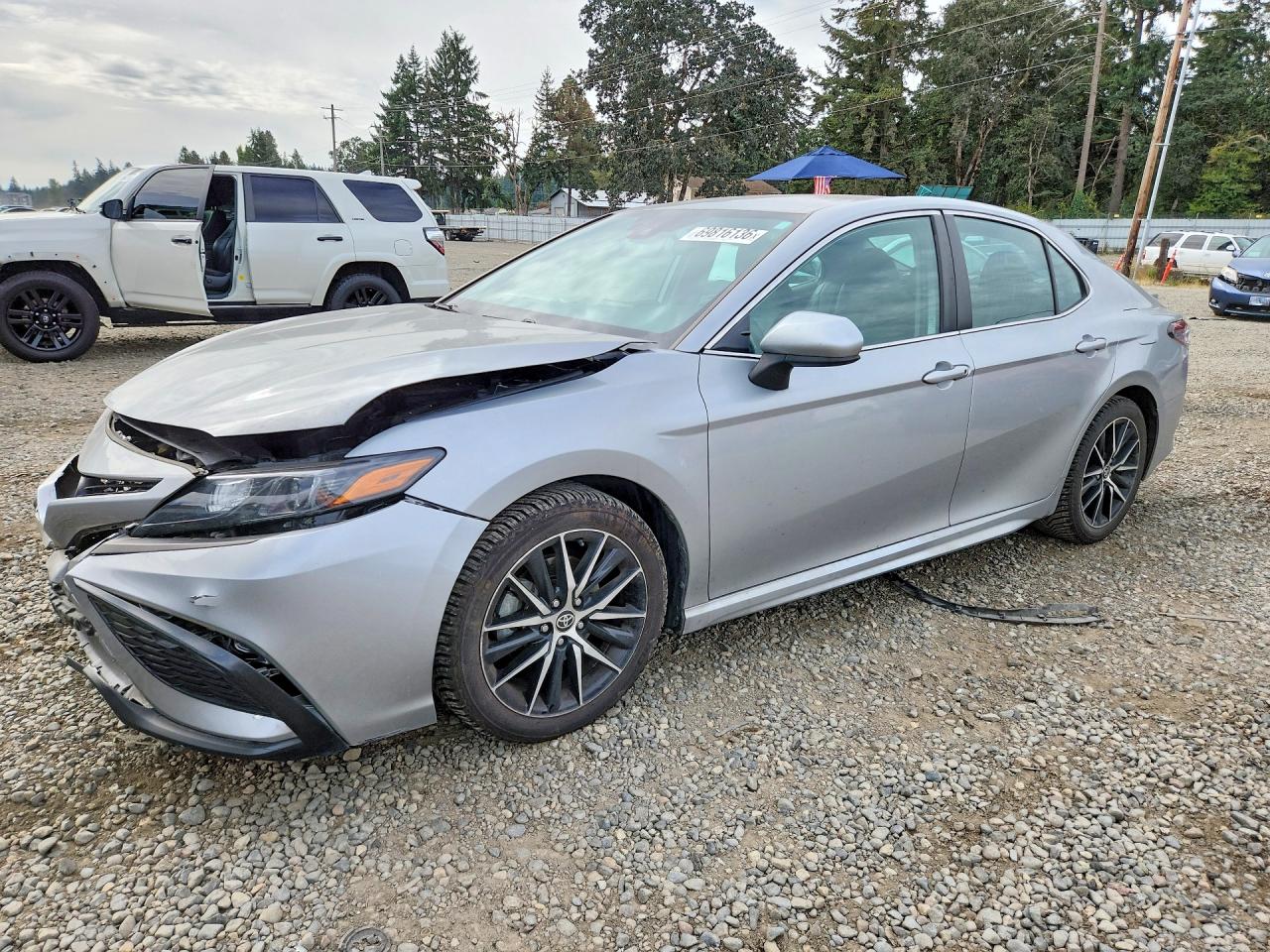Photo of the 2021 TOYOTA CAMRY SE