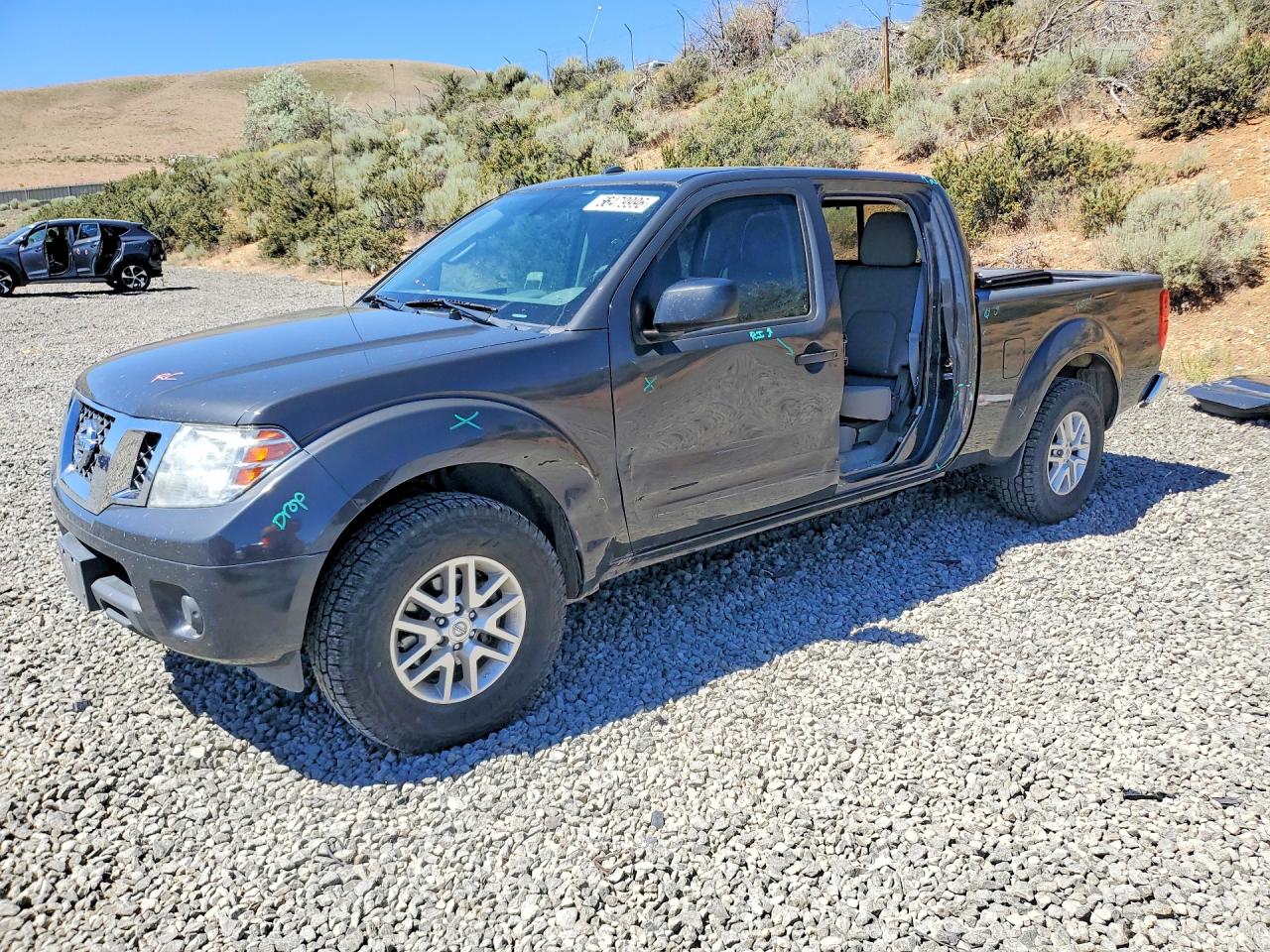 Photo of the 2015 NISSAN FRONTIER SV