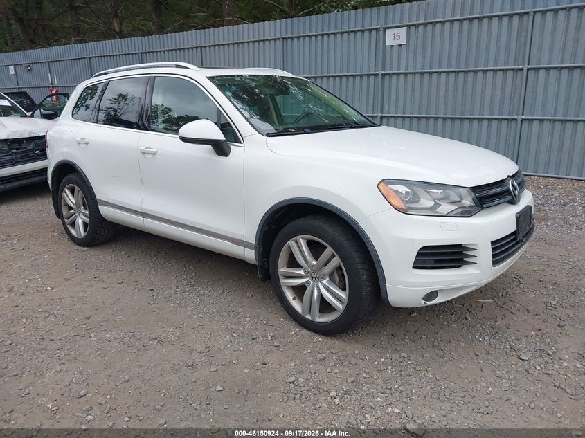 Photo of the 2014 VOLKSWAGEN TOUAREG 3.6L EXECUTIVE