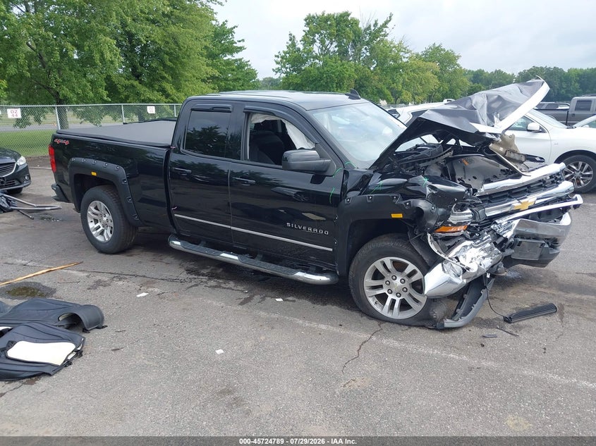 Photo of the 2017 CHEVROLET SILVERADO 1500 LT