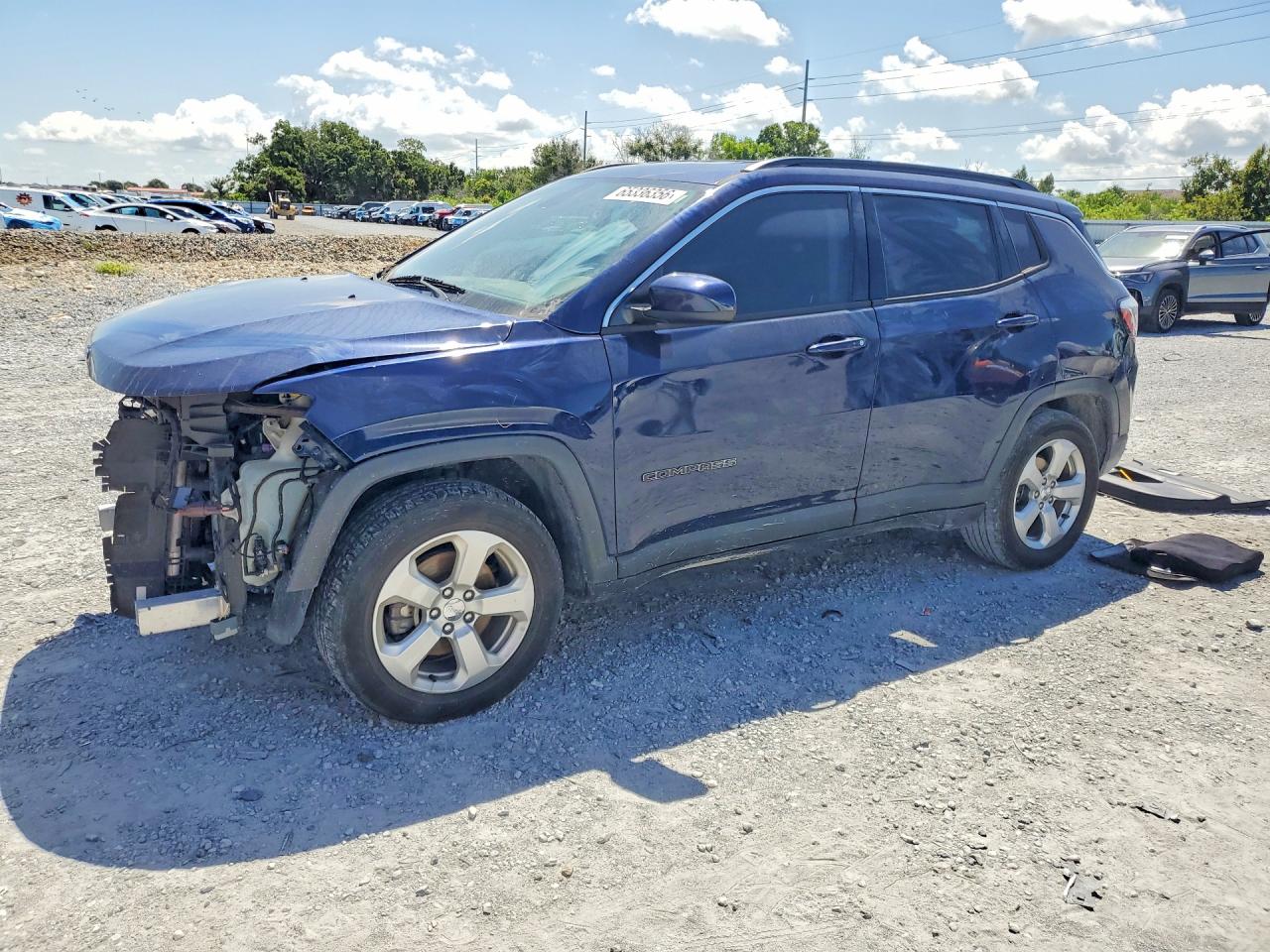Photo of the 2019 JEEP COMPASS LATITUDE