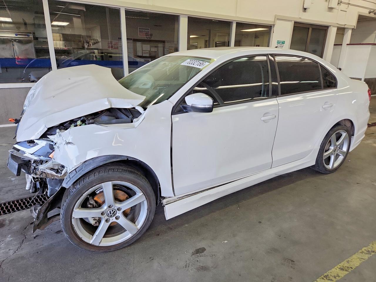Photo of the 2012 VOLKSWAGEN JETTA TDI