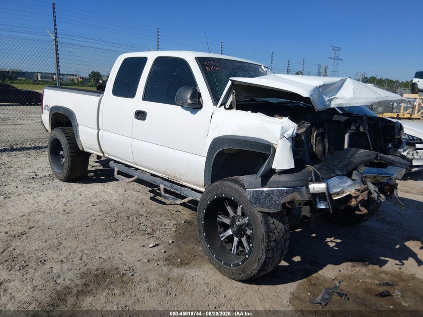 Photo of the 2003 CHEVROLET SILVERADO 1500