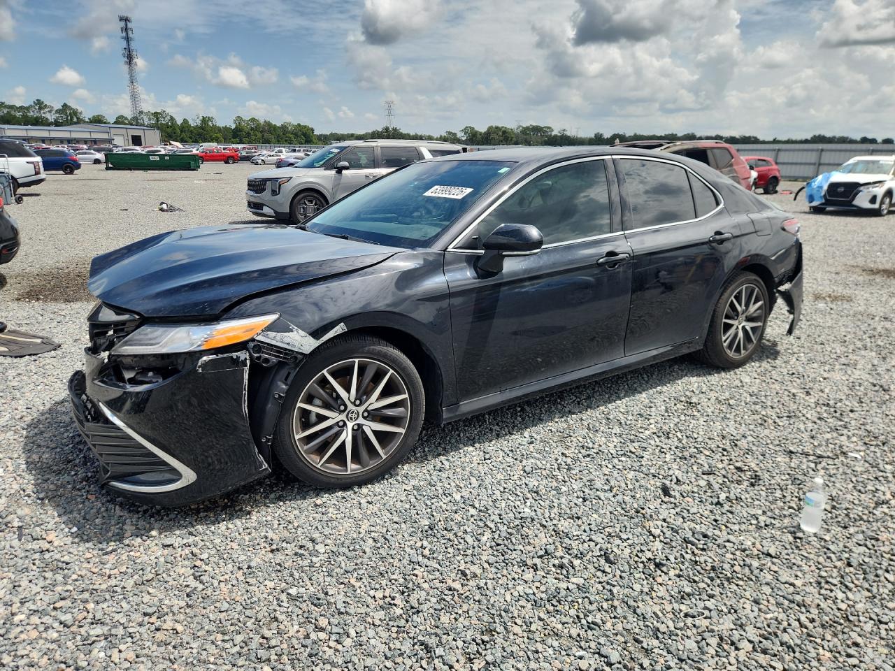 Photo of the 2022 TOYOTA CAMRY XLE