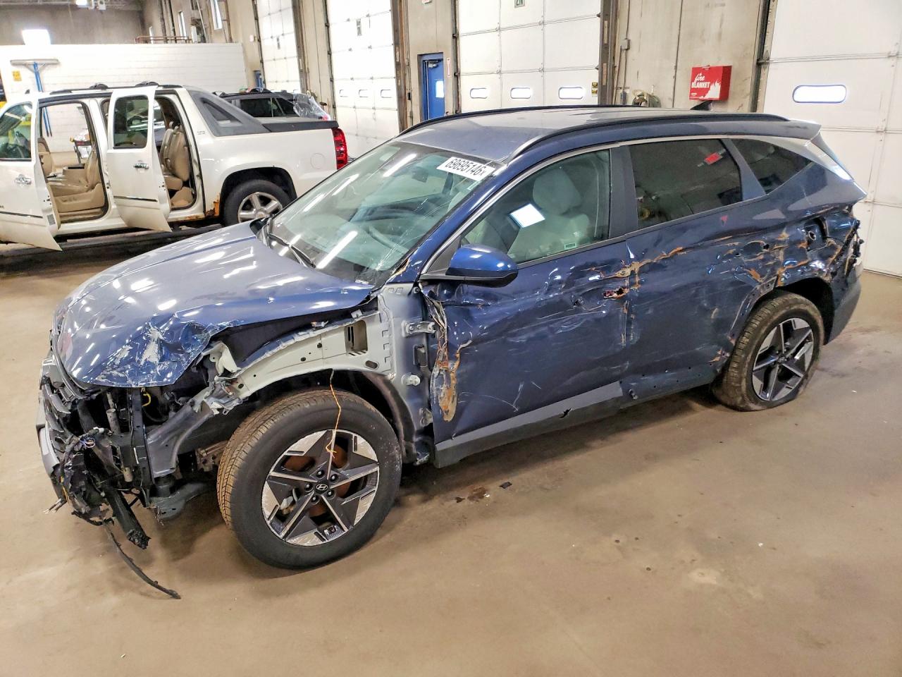 Photo of the 2026 HYUNDAI TUCSON SEL