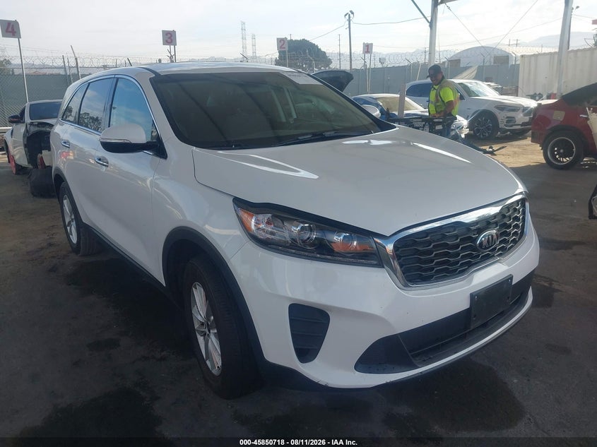 Photo of the 2019 KIA SORENTO 2.4L LX