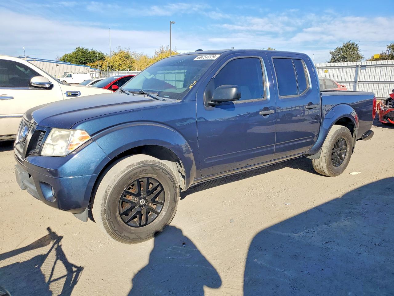 Photo of the 2017 NISSAN FRONTIER SV