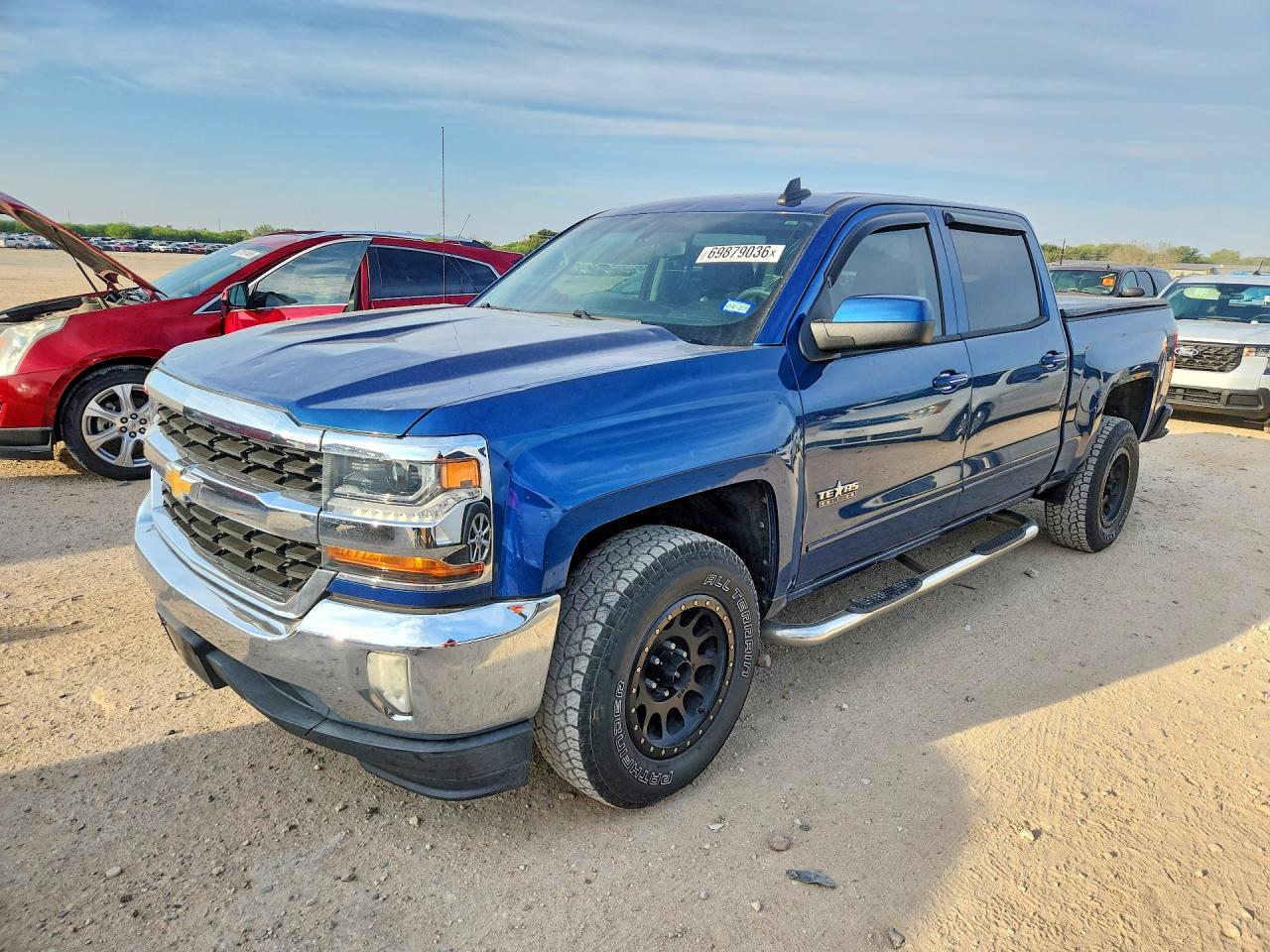 Photo of the 2018 CHEVROLET SILVERADO C1500 LT