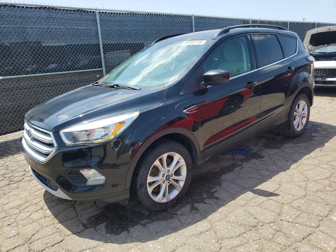 Photo of the 2018 FORD ESCAPE SE