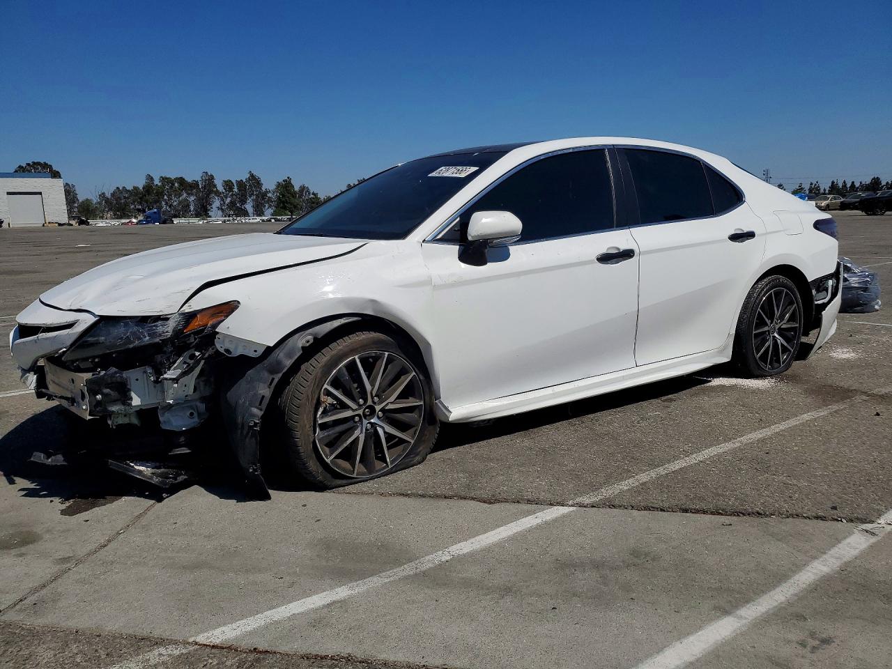 Photo of the 2023 TOYOTA CAMRY SE