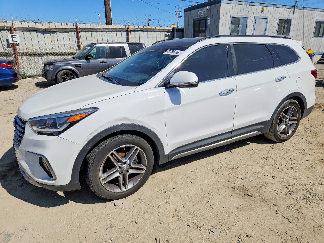 Photo of the 2017 HYUNDAI SANTA FE LIMITED ULTIMATE
