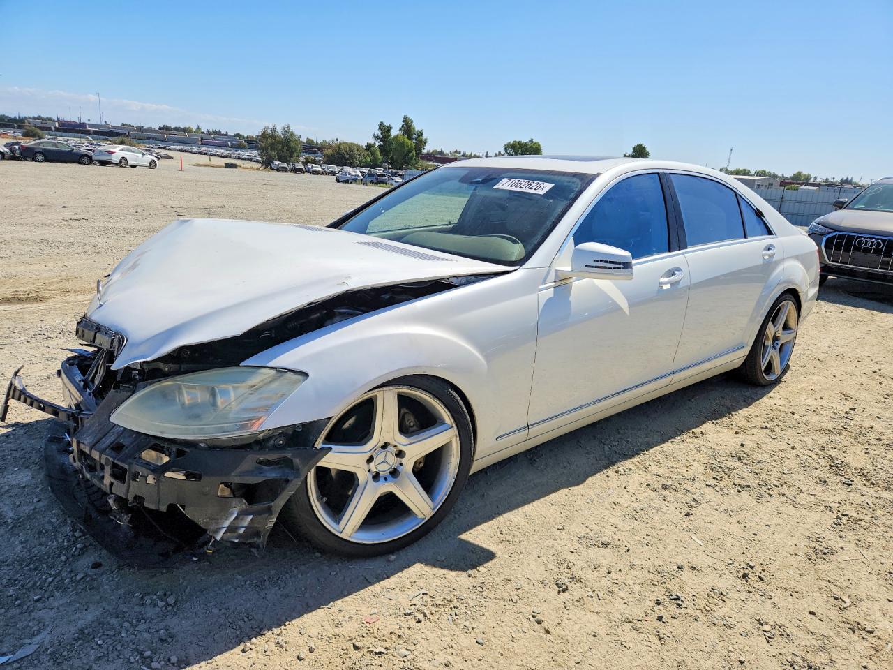 Photo of the 2010 MERCEDES-BENZ S 550