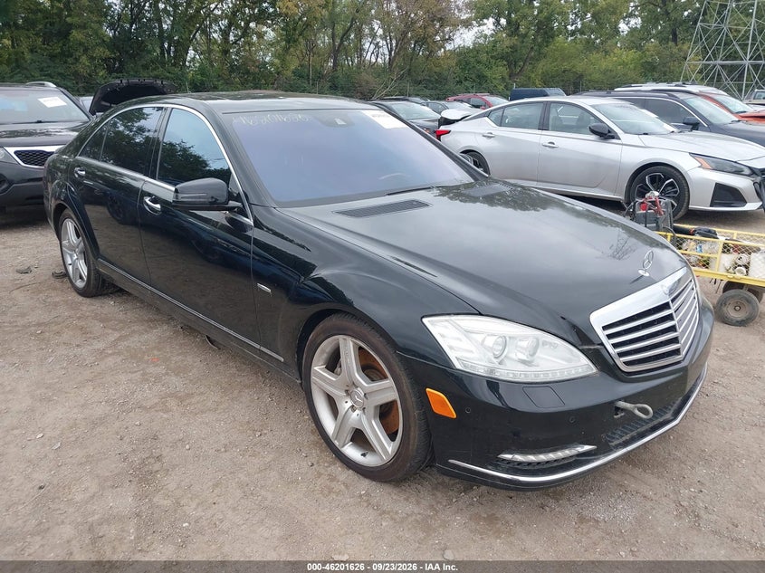 Photo of the 2012 MERCEDES-BENZ S 550 4MATIC