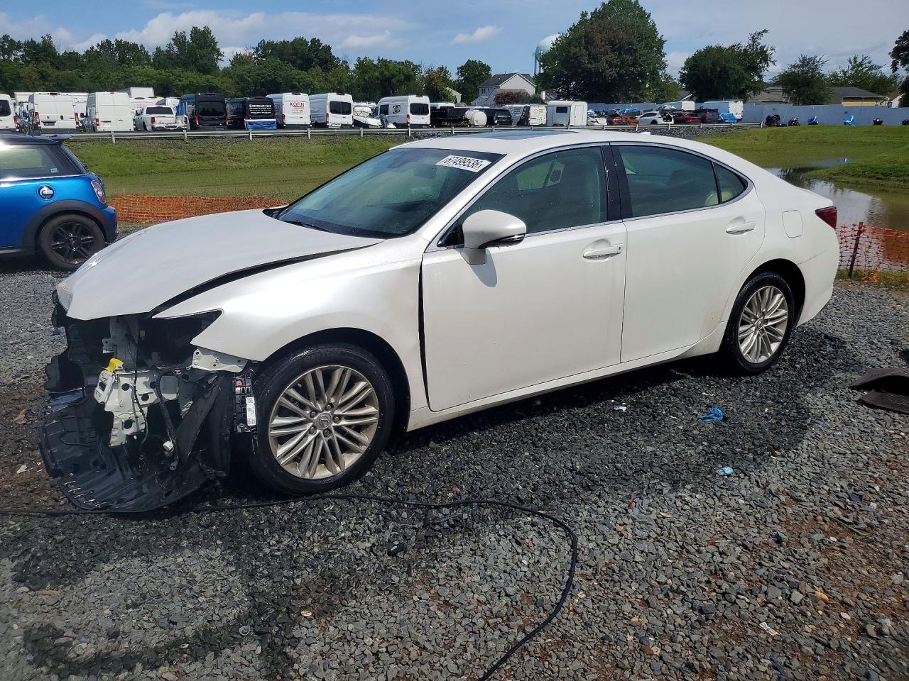 Photo of the 2017 LEXUS ES 350