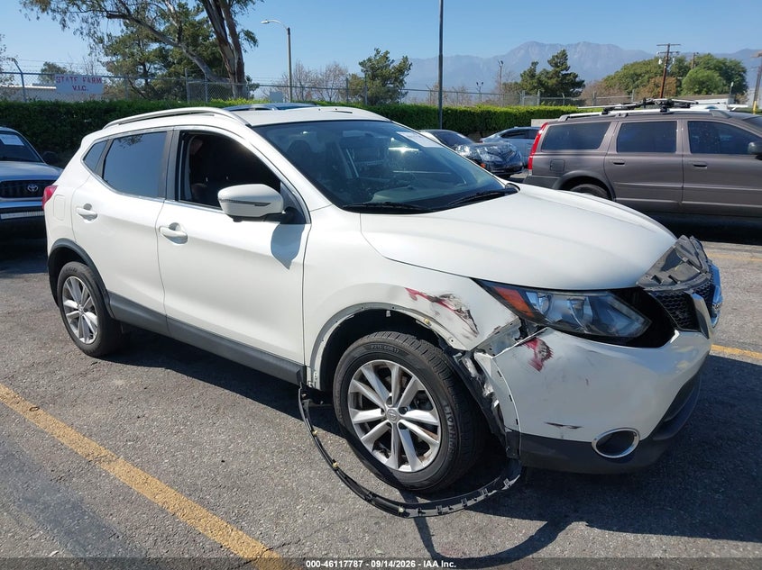 Photo of the 2017 NISSAN ROGUE SPORT SV