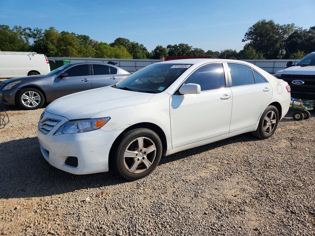 Photo of the 2011 TOYOTA CAMRY LE