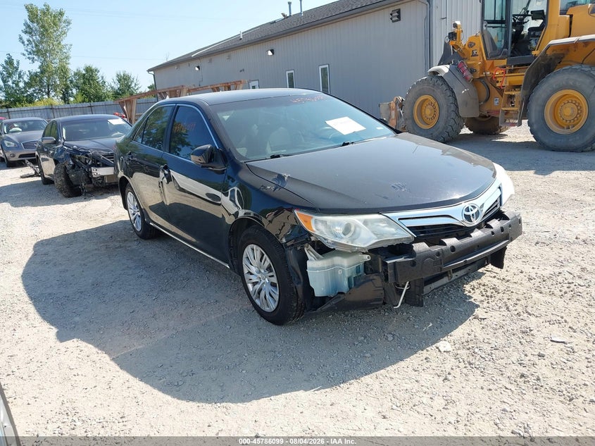 Photo of the 2014 TOYOTA CAMRY LE