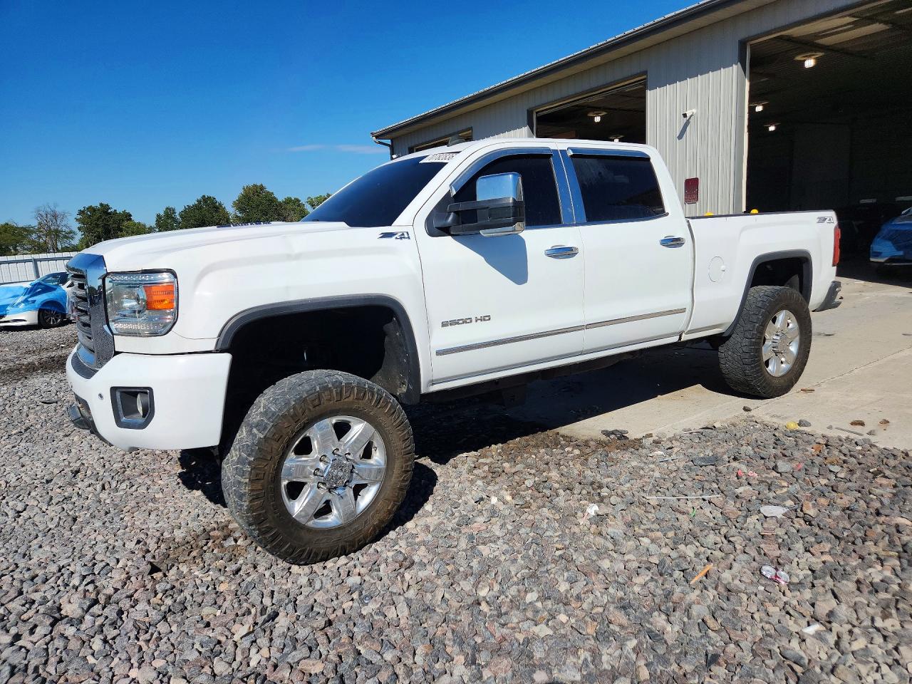 Photo of the 2015 GMC SIERRA K2500 SLT