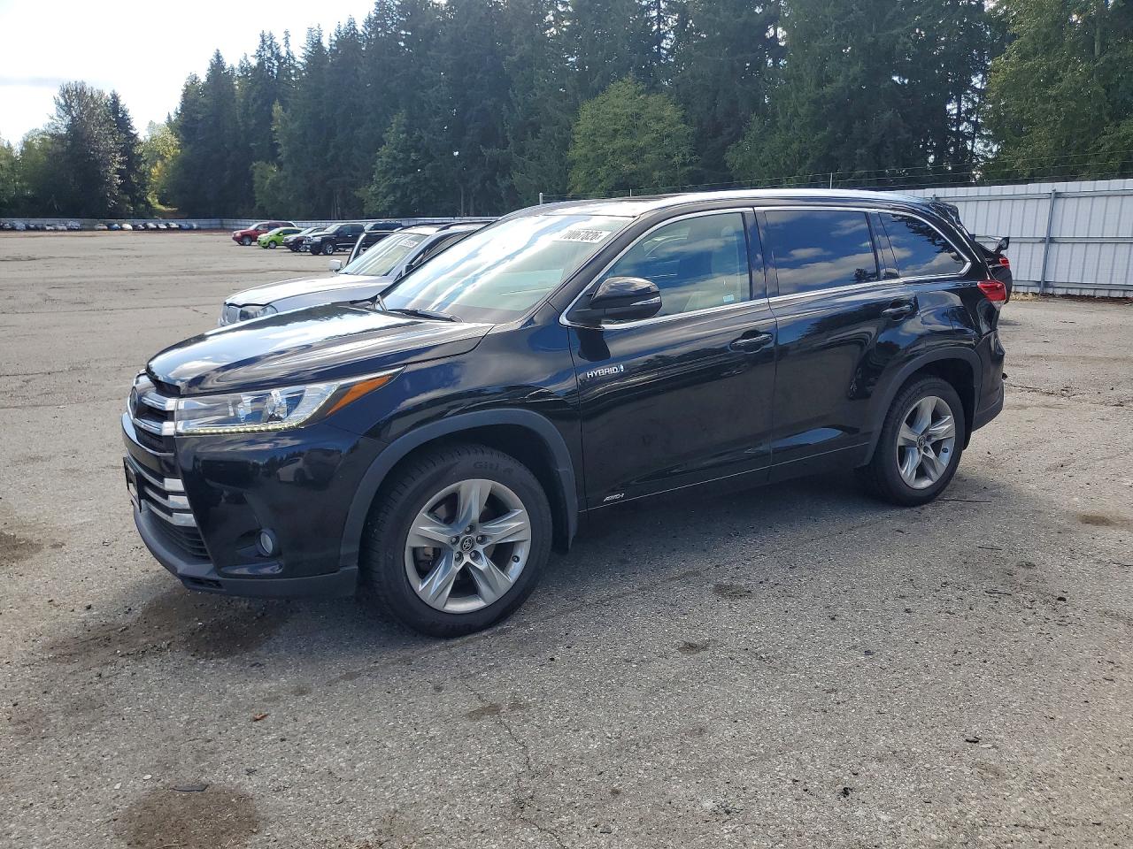 Photo of the 2017 TOYOTA HIGHLANDER HYBRID LIMITED