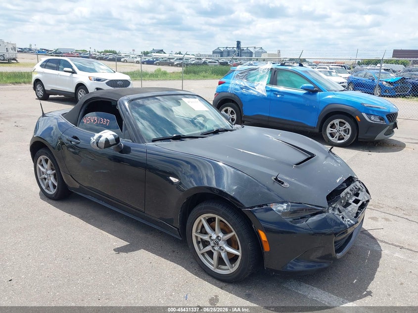 Photo of the 2016 MAZDA MX-5 MIATA SPORT
