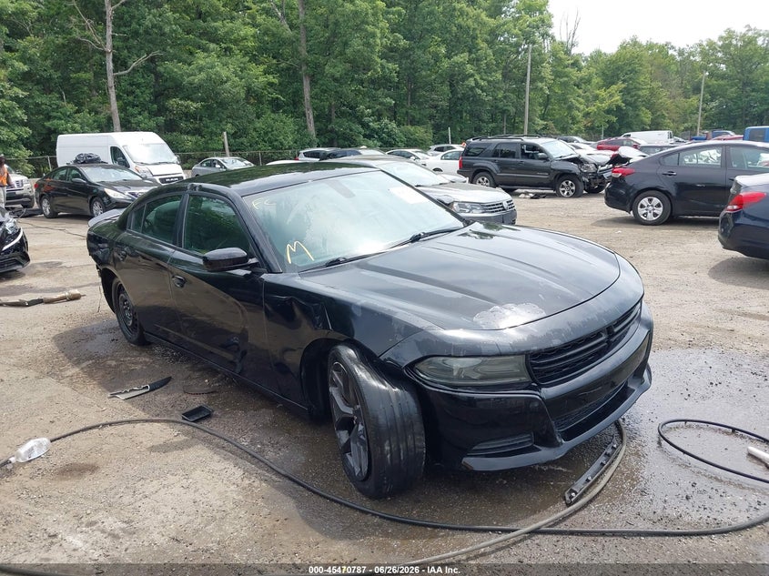 Photo of the 2019 DODGE CHARGER SXT RWD