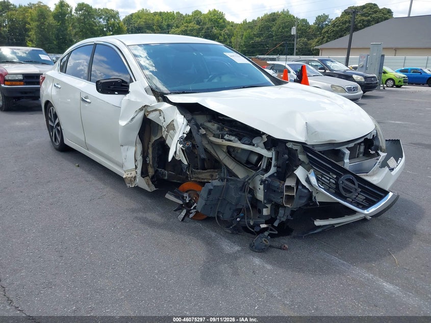 Photo of the 2018 NISSAN ALTIMA 2.5 SR