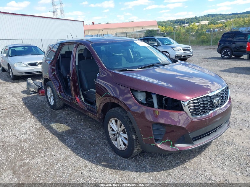 Photo of the 2019 KIA SORENTO 2.4L LX