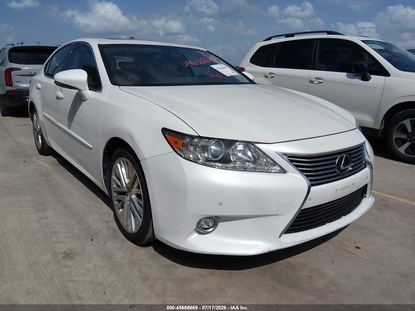 Photo of the 2014 LEXUS ES 350
