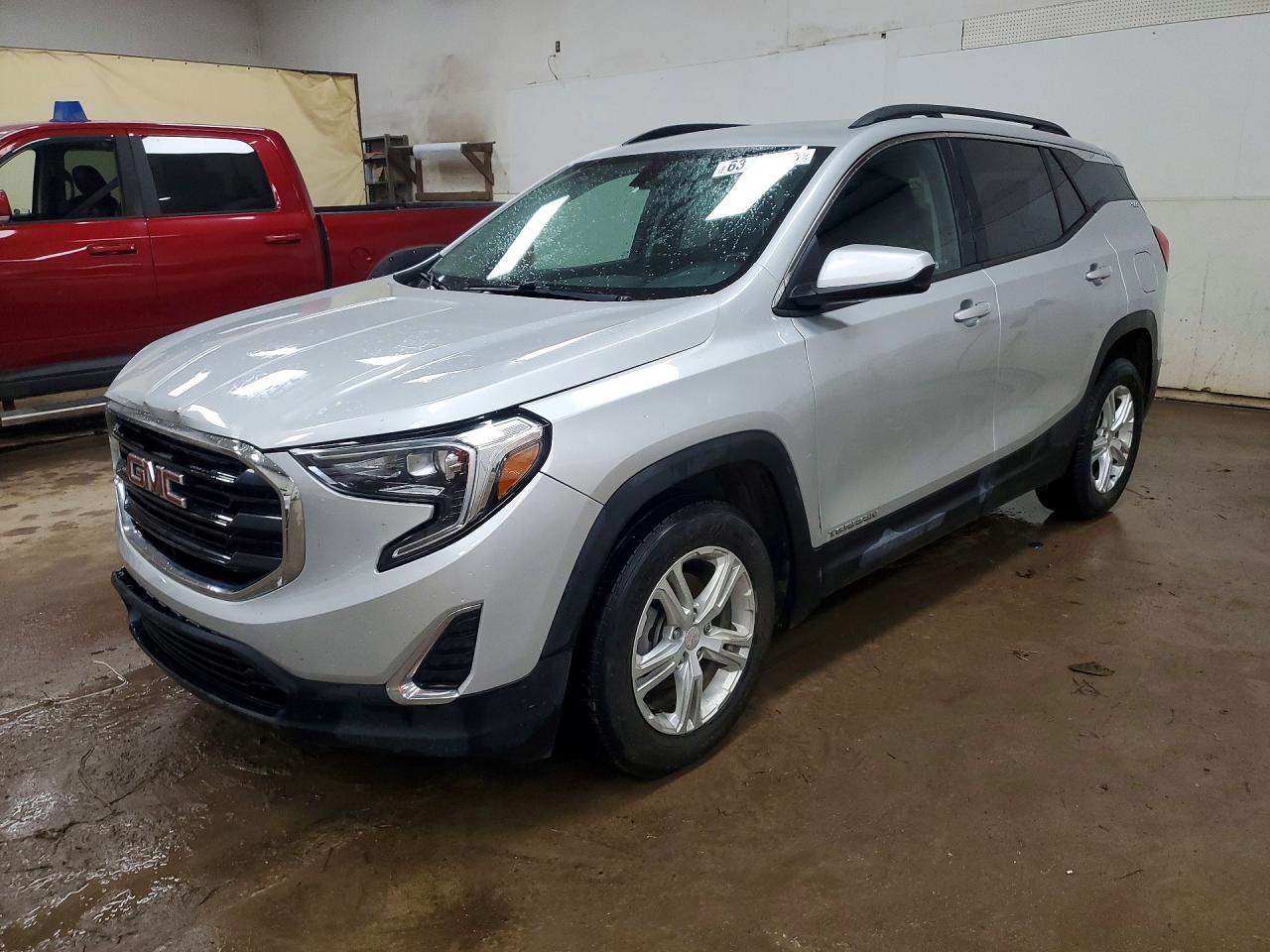 Photo of the 2018 GMC TERRAIN SLE